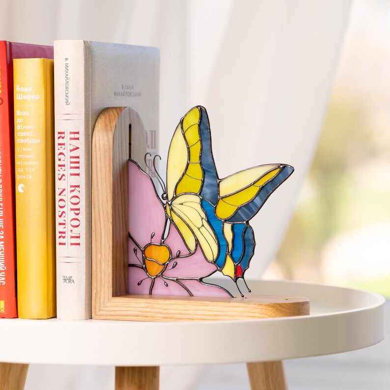 Vitral em forma de cauda de andorinha, presente para madrinha, suporte para livros em vitral de borboleta, presente de boas-vindas, presente para quem ama ler pela primeira vez.