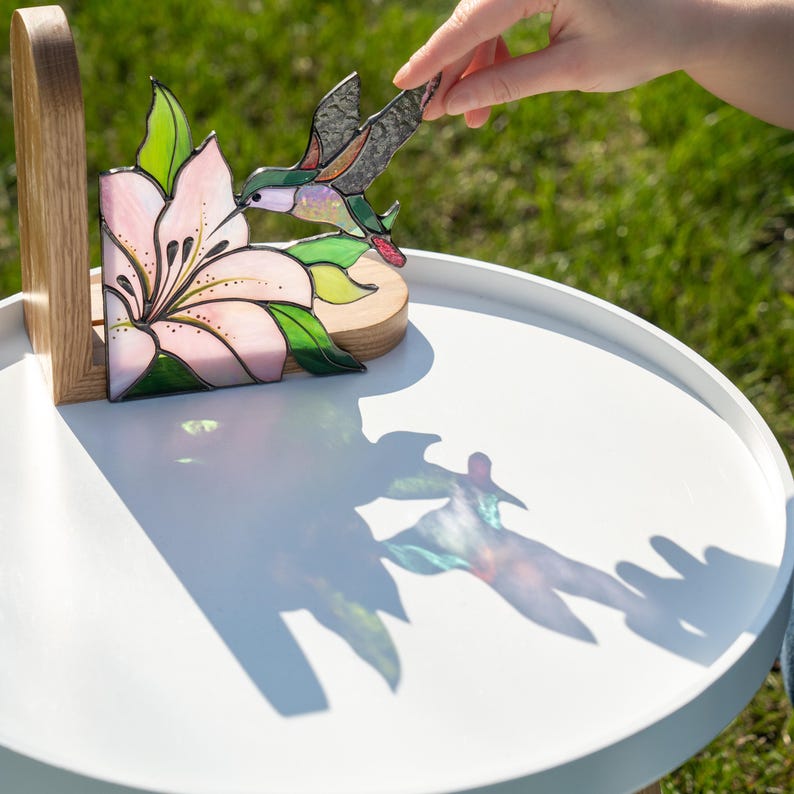 Painel de Vitral com Beija-flor para Janela, Presente para Avós, Enfeite de Beija-flor, Suporte para Livros em Vitral, Canto Decorativo com Pássaros em Vitral
