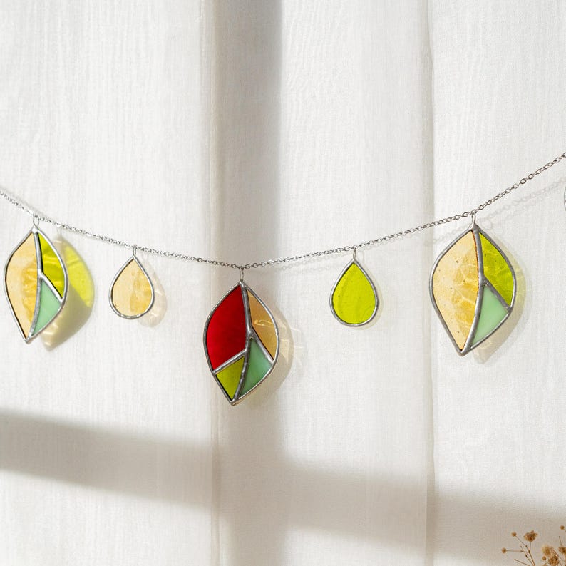 Guirlanda de Vitral com Folhas, Folha de Vidro, Planta de Vitral, Decoração de Janela com Planta, Vitral com Folhas, Guirlanda Pendurada, Decoração de Folhas Q04