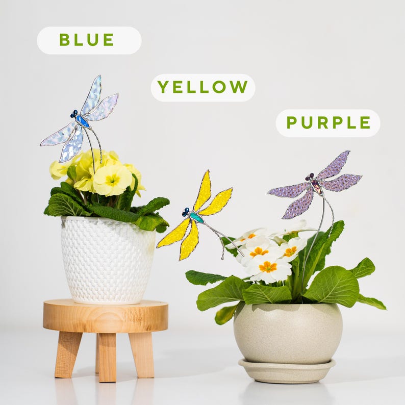 Estaca de jardim em vitral com libélula para vasos de flores