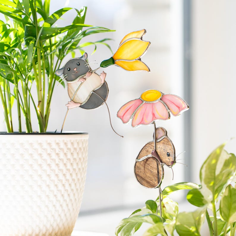 Estacas de Vitral em Formato de Rato para Vasos de Plantas - Decoração Cottagecore - Presente Aconchegante para Amantes de Plantas