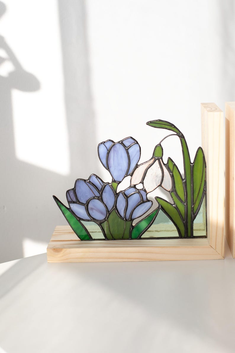 Suporte para livros de vidro colorido estilo vitral crocus narcisos campainhas