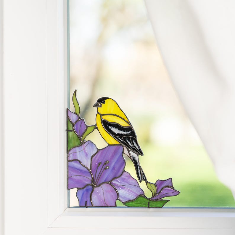 Canto de janela com vitral de pintassilgo, presente exclusivo para a mãe, suporte para livros, decoração para apartamento.
