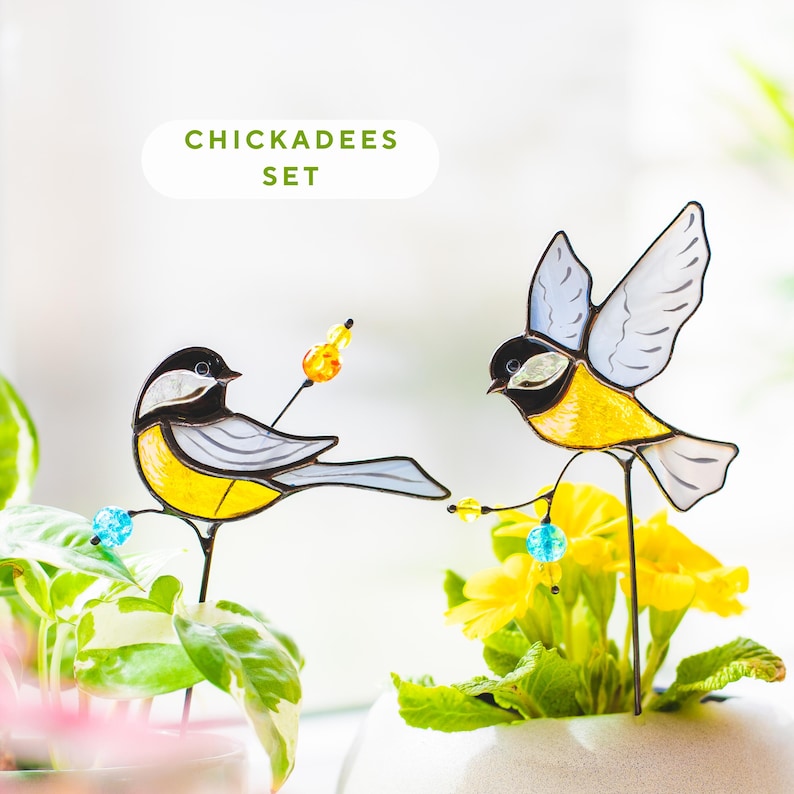 Estacas de plantas em vitral com pássaro azul, presente para observadores de pássaros, amantes da natureza e decoração para casa.