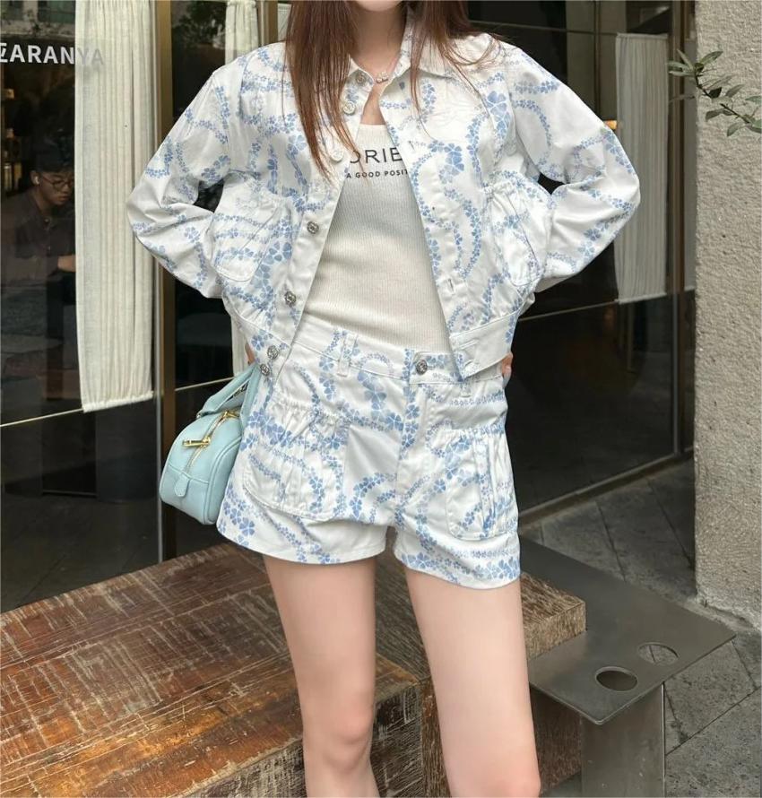 CHANE25SS Denim Half Skirt