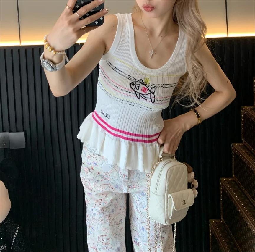CHANE25SS Little Fish Stripe Stretch Knit Cami Tank Top