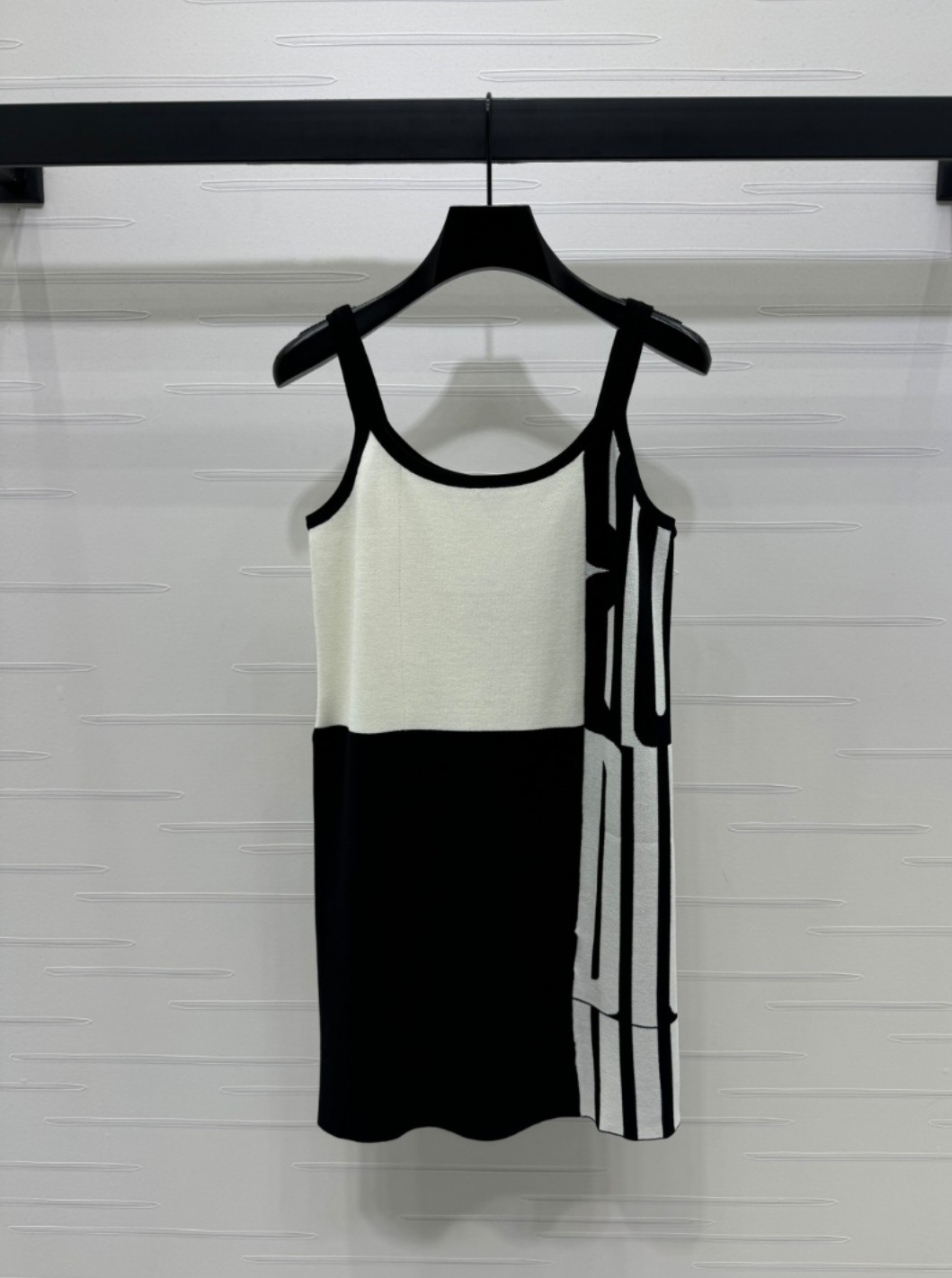DIO25SS Halter Knit Dress