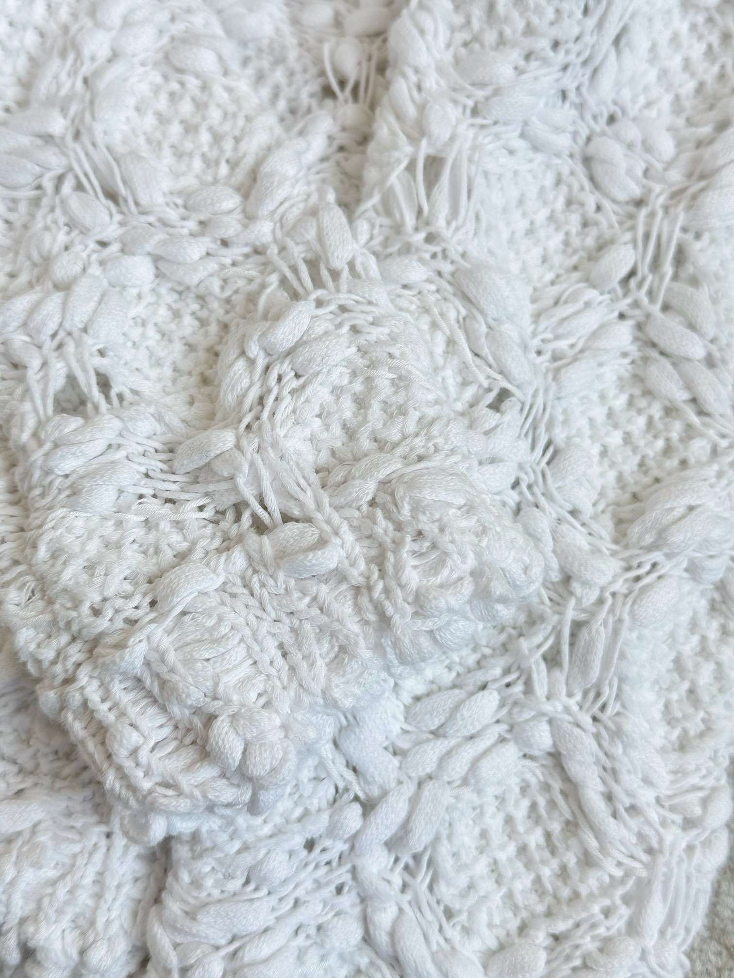 CHANE25SS Short Knit Sweater