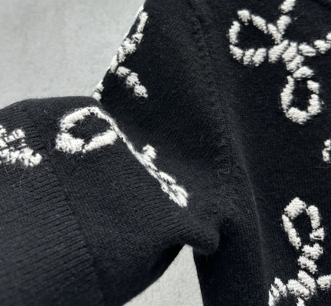 CHANE Floral Cashmere Short Sleeve Cardigan