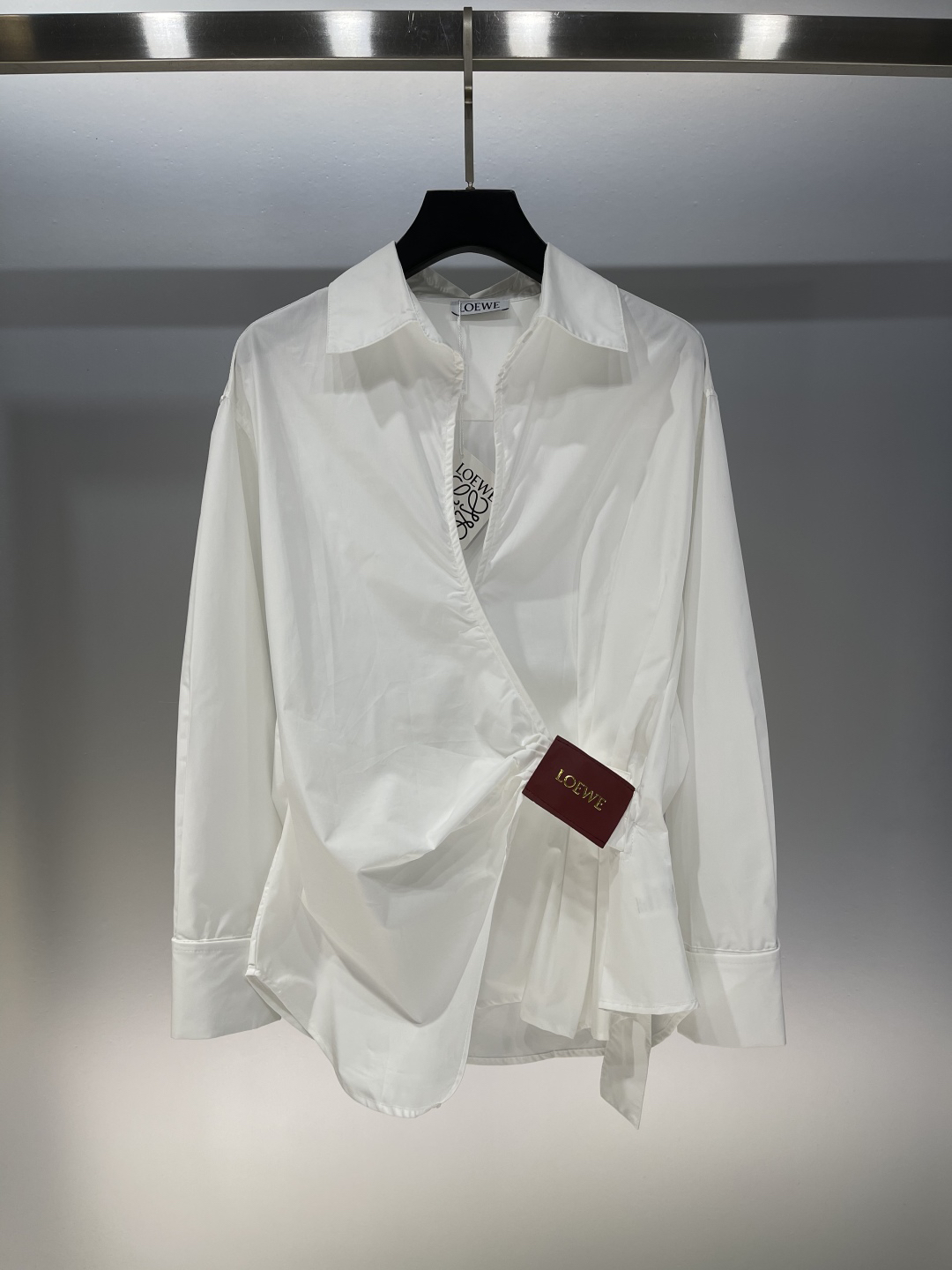 LOE monogrammed embroidered leather label long sleeve shirt