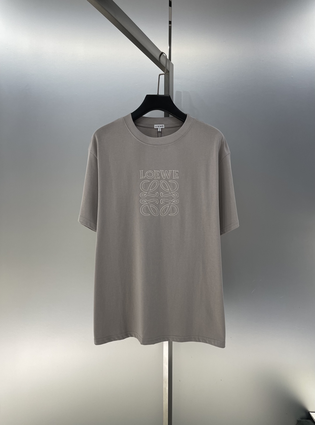 LOE Chest Letter Logo Embroidery Short Sleeve