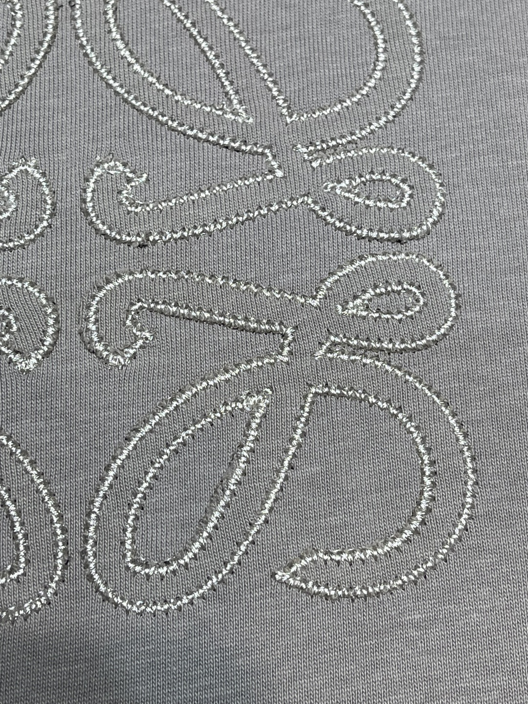 LOE Chest Letter Logo Embroidery Short Sleeve