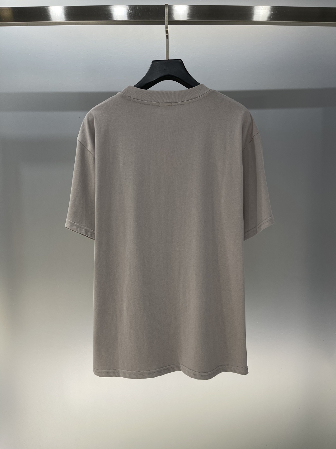 LOE Chest Letter Logo Embroidery Short Sleeve