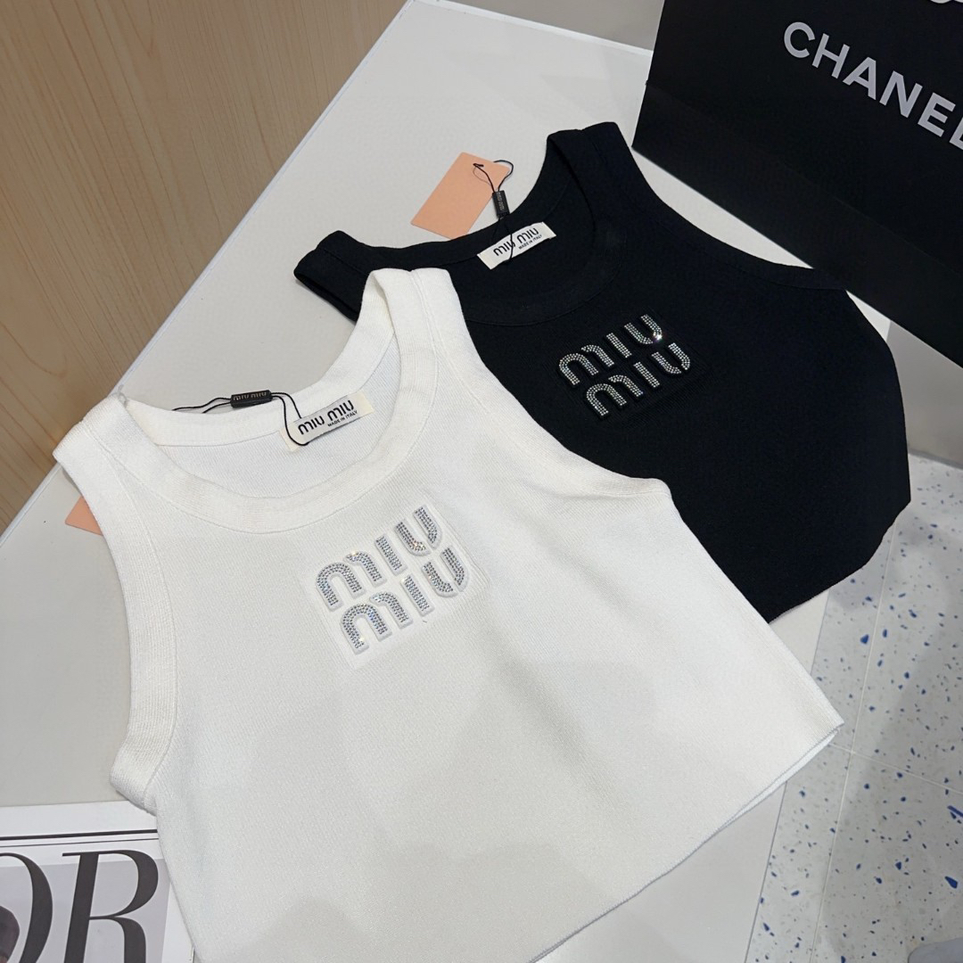 MIU25SS monogrammed vest