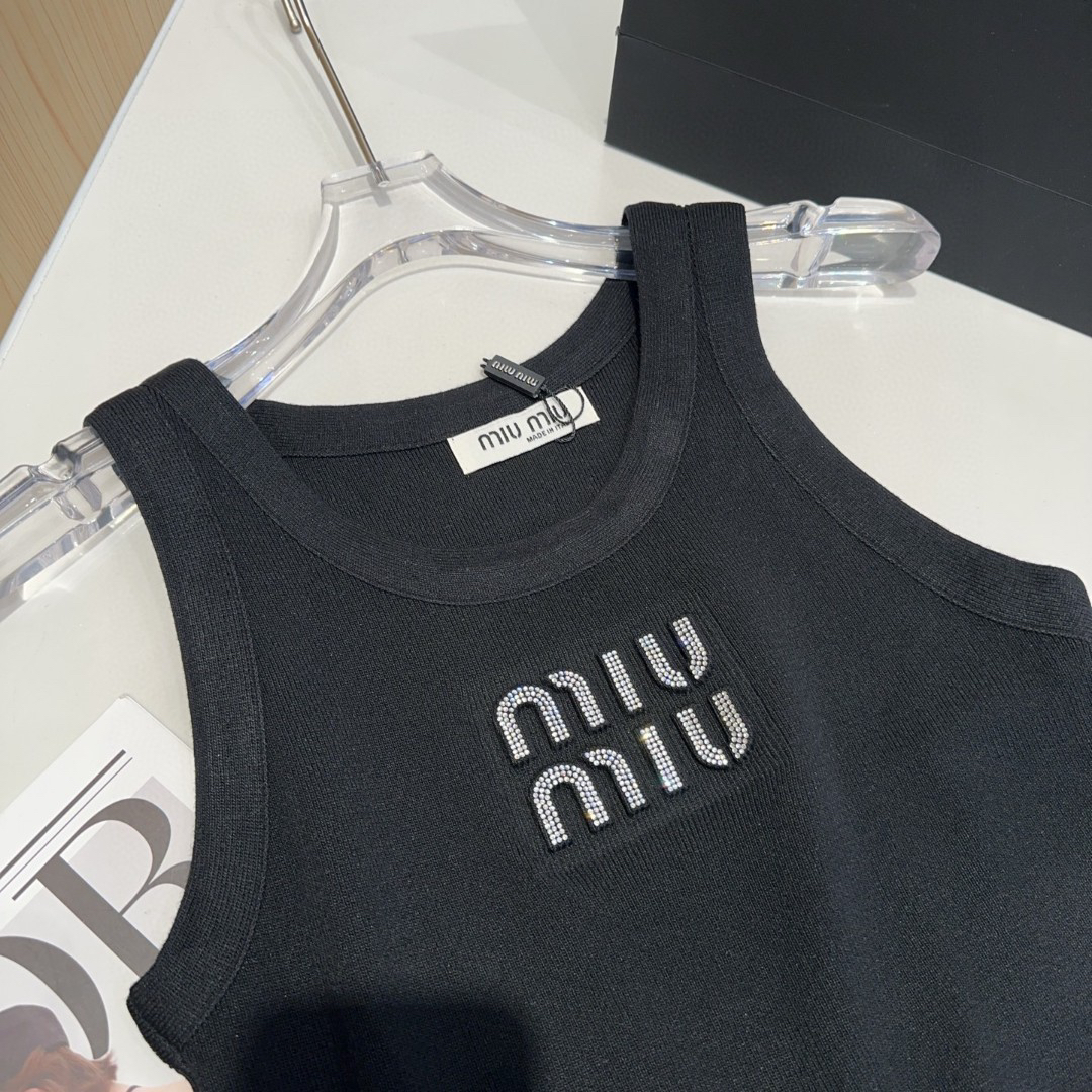 MIU25SS monogrammed vest