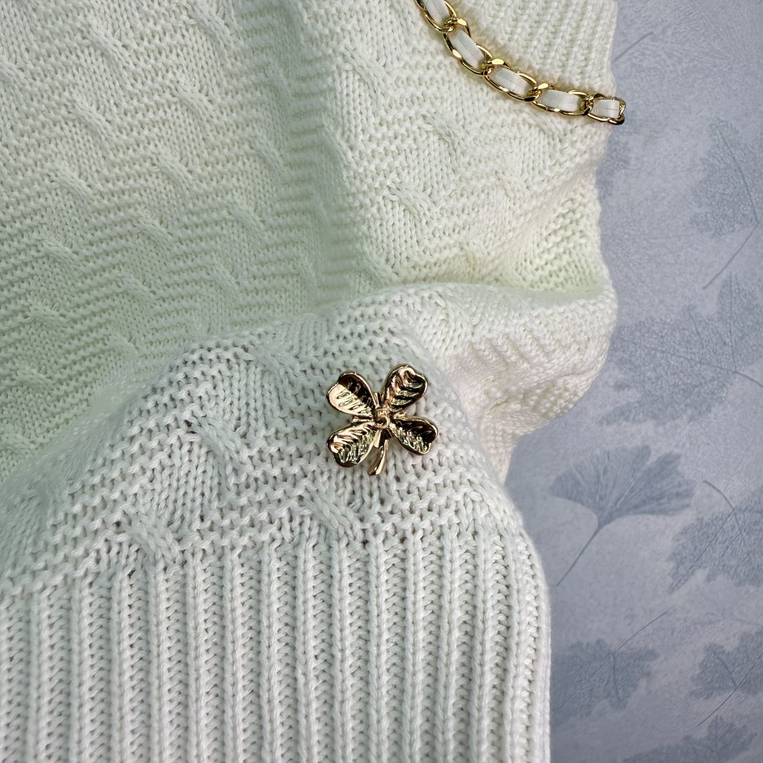 CHANE25SS Slim Fit Knit Vest