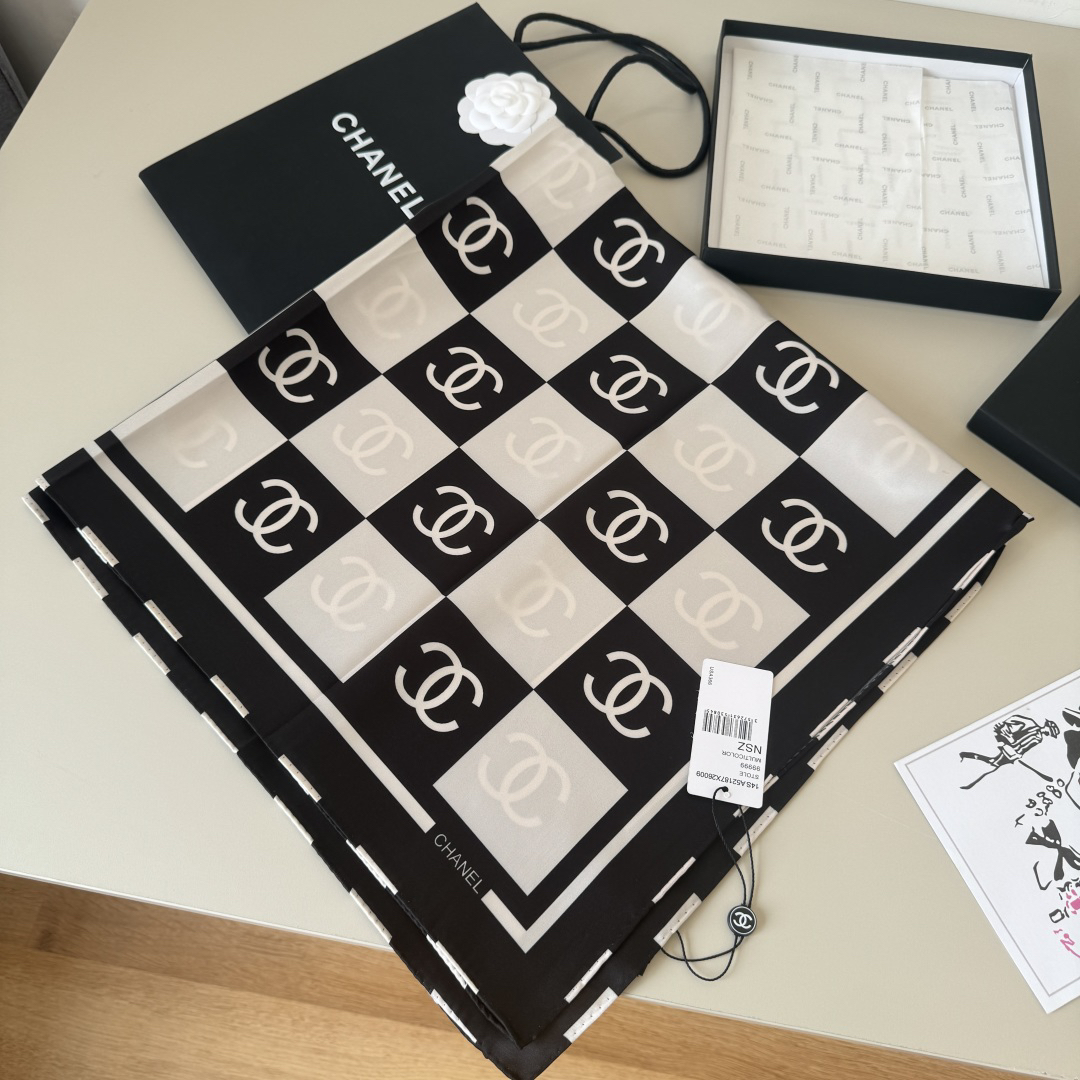CHANE 90cm Tessellated Silk Square Scarf