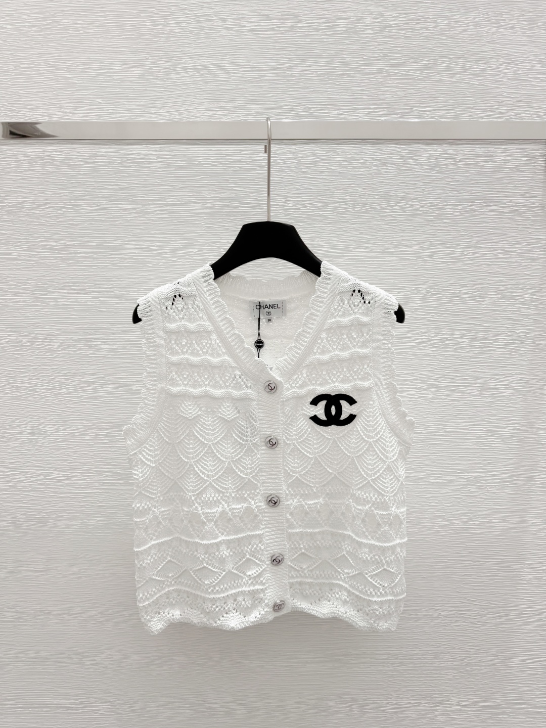 CHANE25SS V-neck crochet knit waistcoat