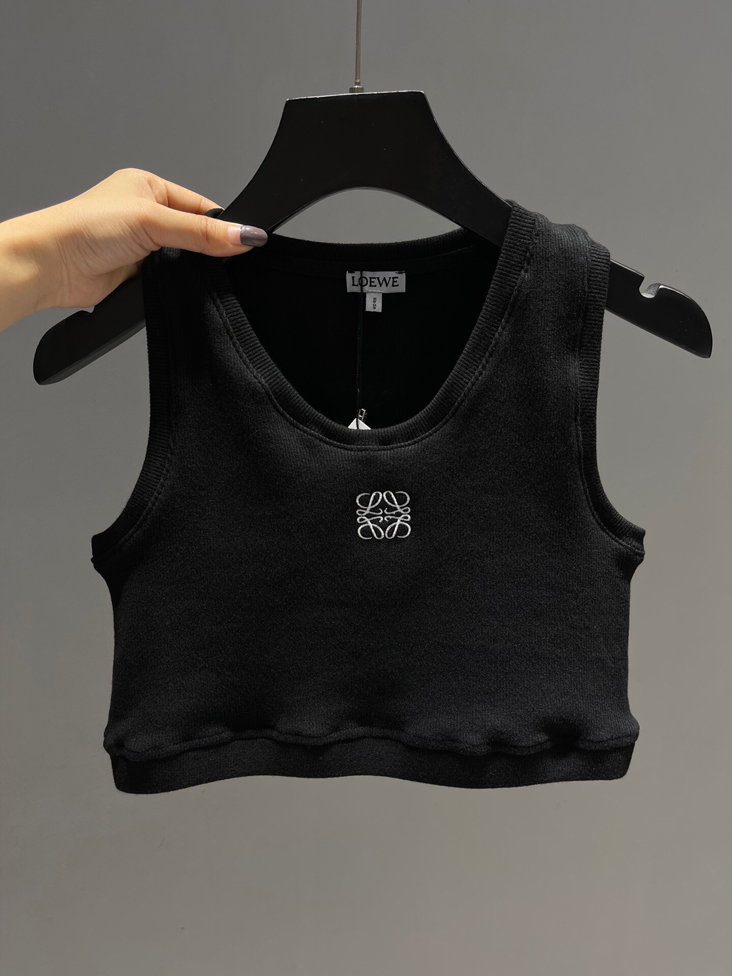 LOE Embroidered Logo Short Vest