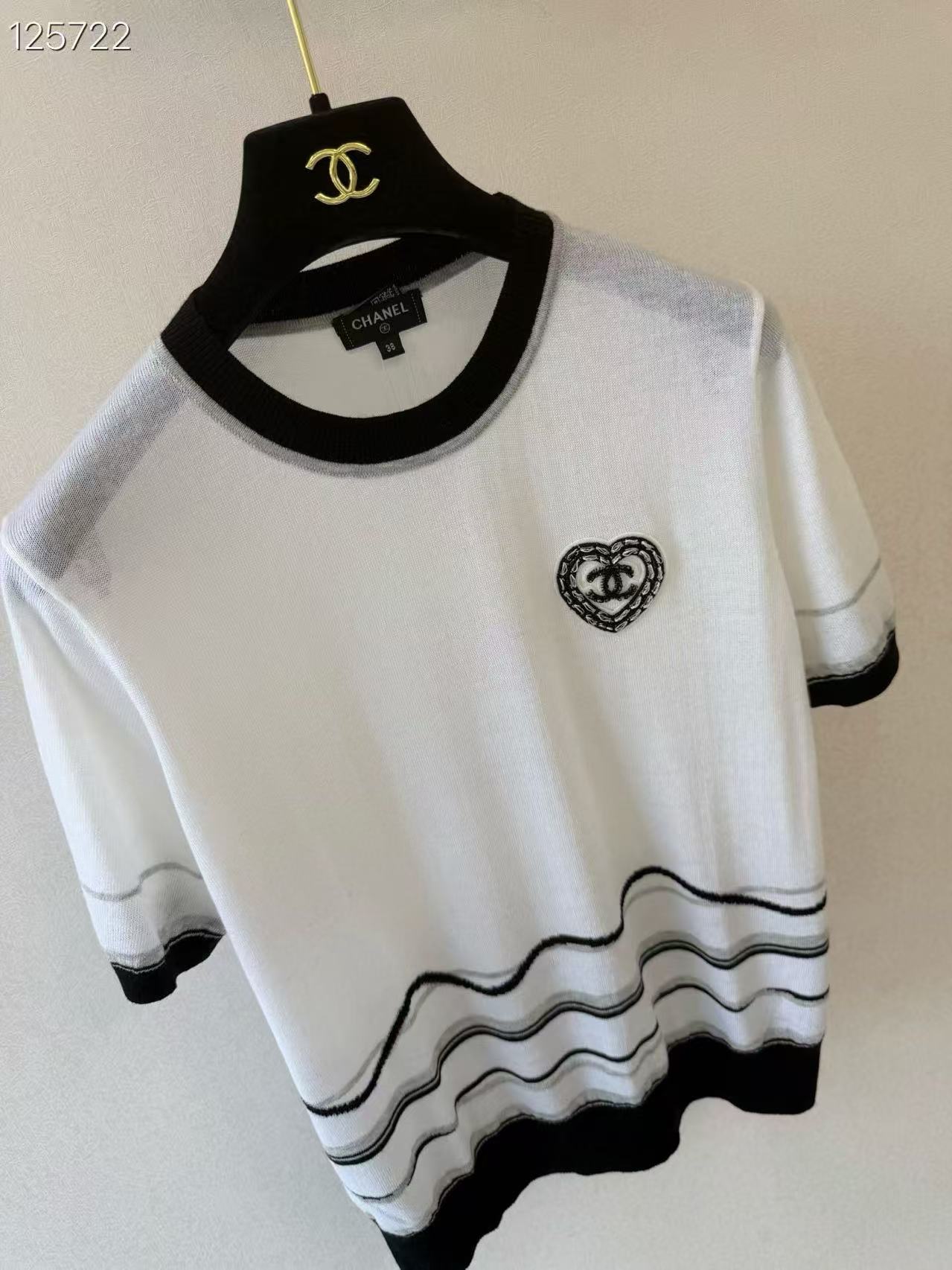 CC Black & White Wavy Striped Knit Tee