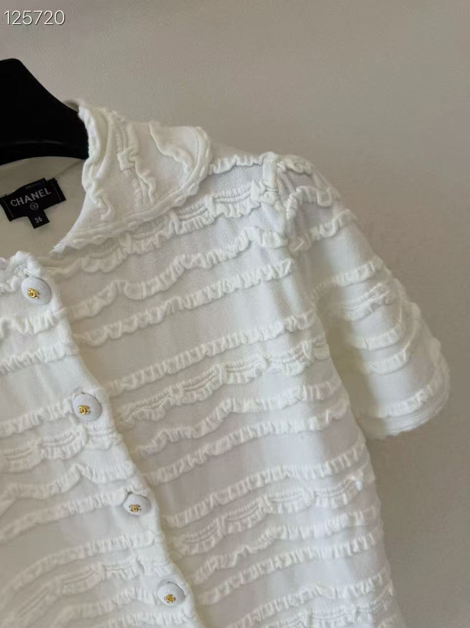 CC Textured Collar Short-Sleeve Knit Cardigan