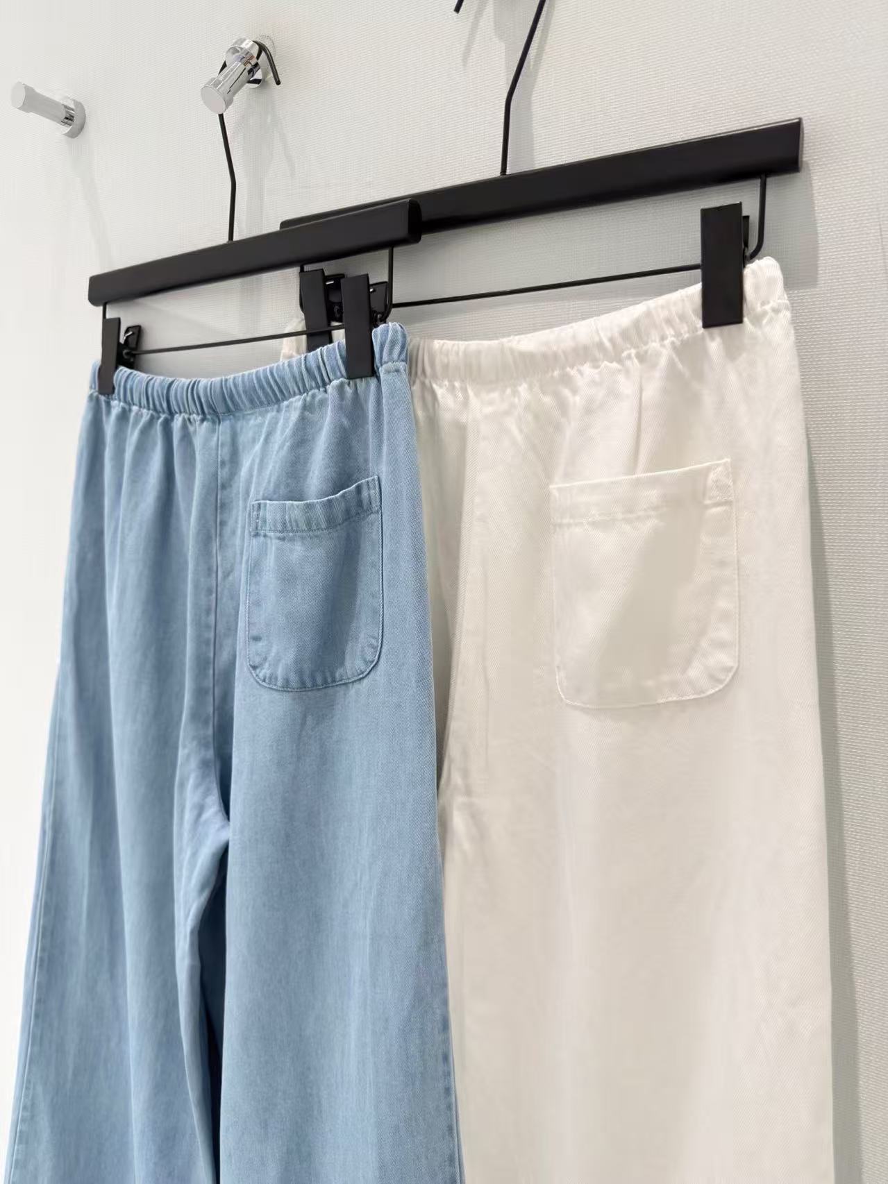 CC Double-C Lace-Patch Elastic-Waist Wide-Leg Jeans