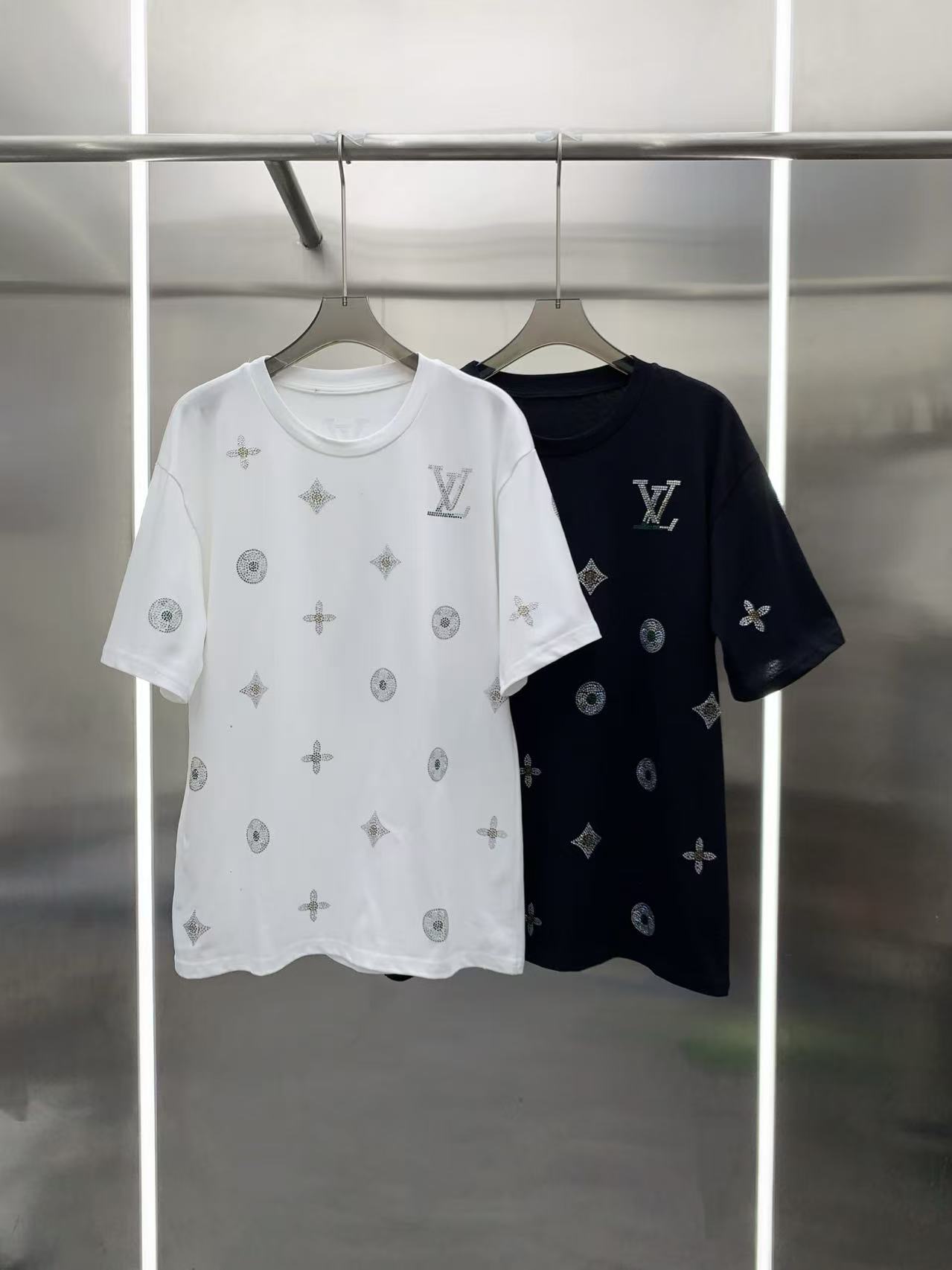 LV Star-Rhinestone Monogram Short-Sleeve T-Shirt.