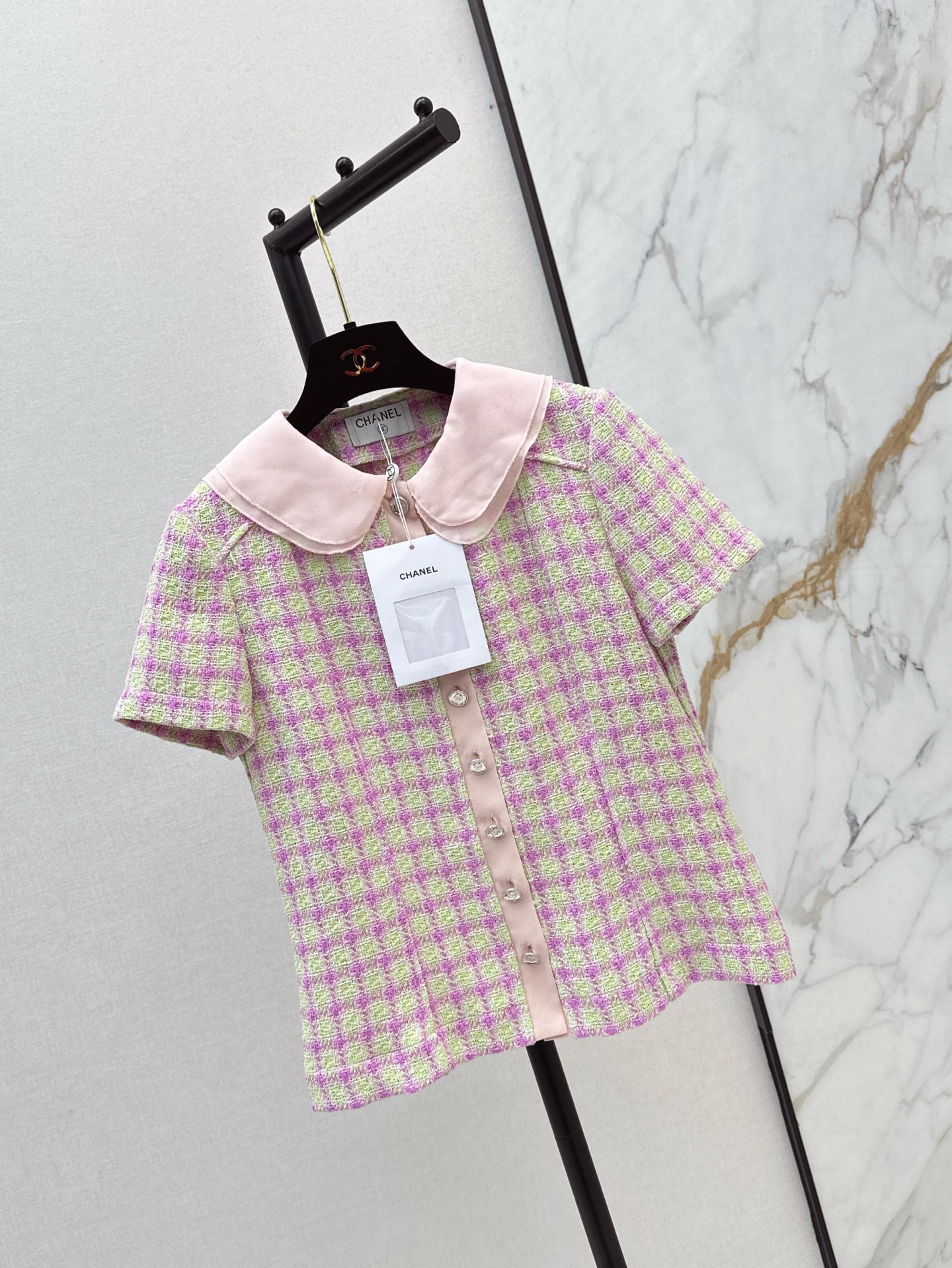 CHANE25SS Doll Neck Short Sleeve Tweed Top