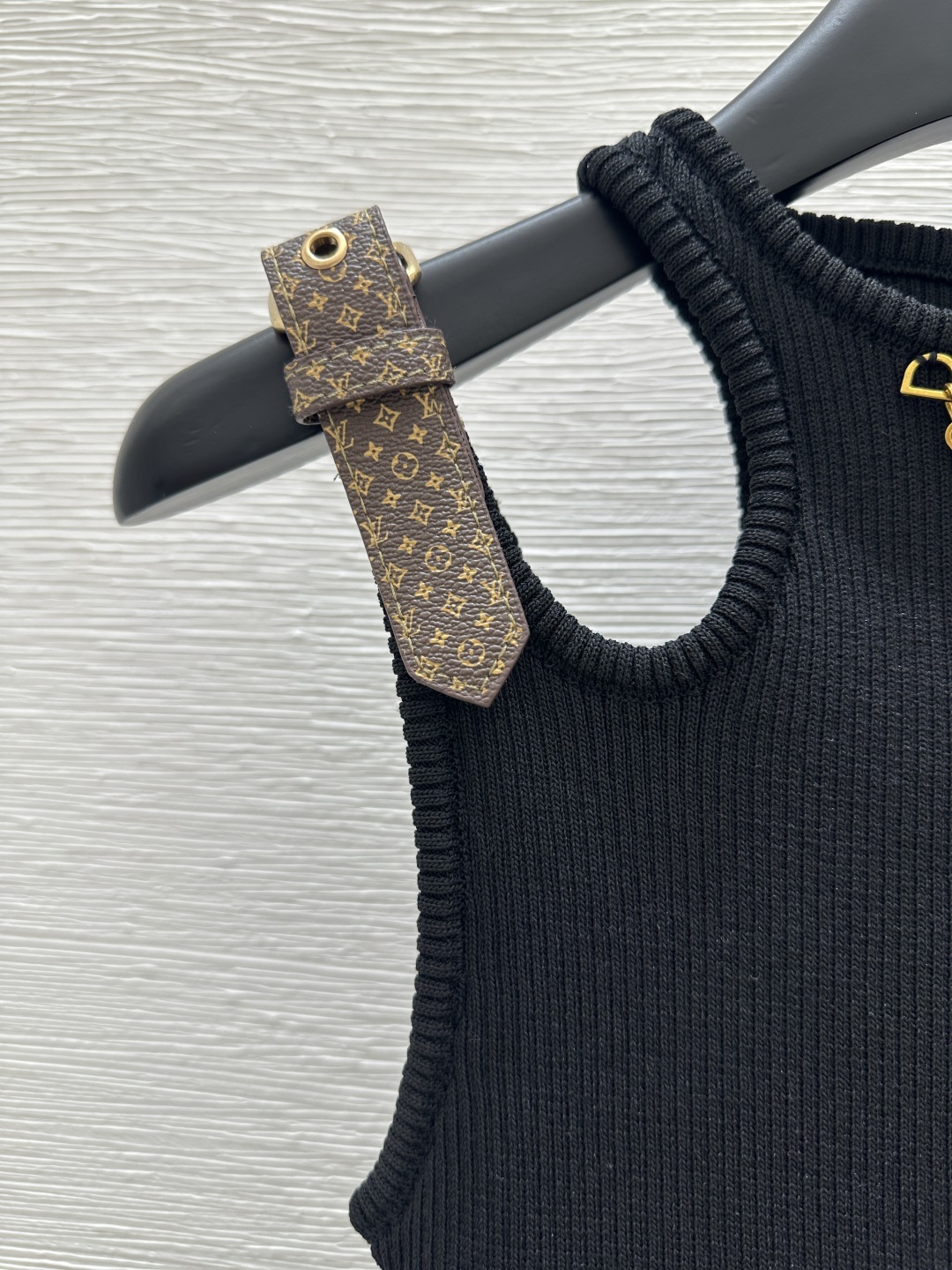 LU25SS round neck chain knit dress