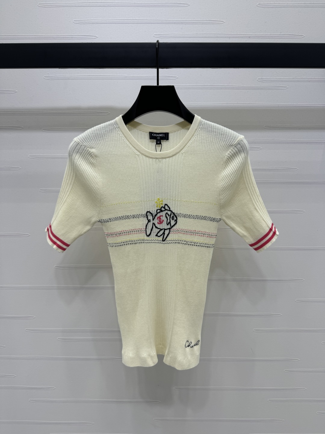 CHANE25SS Fish Crew Neck Knit Short Sleeve
