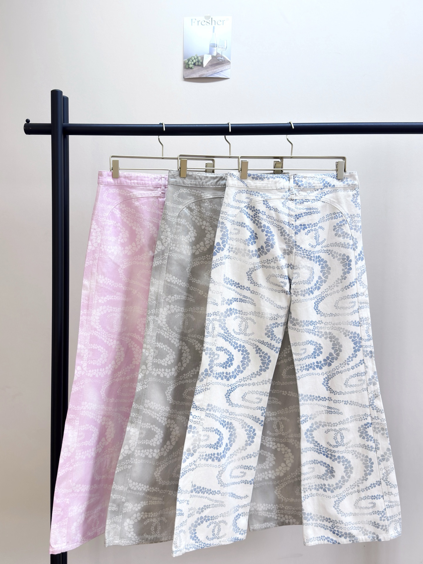 CHANE25SS printed denim micro trousers