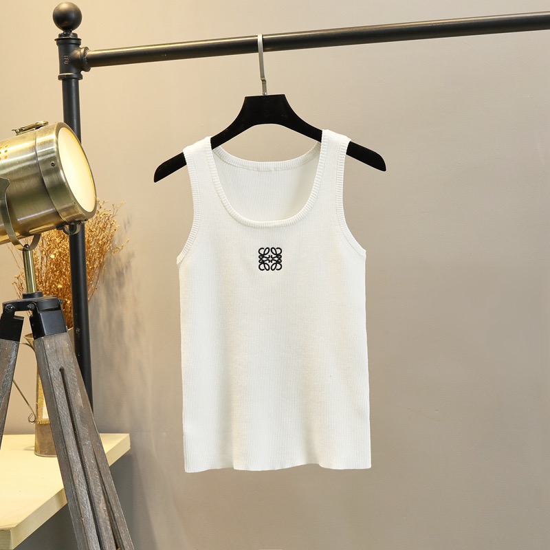 LEW Small embroidered vest