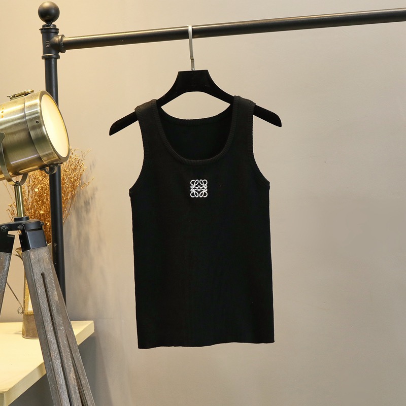 LEW Small embroidered vest