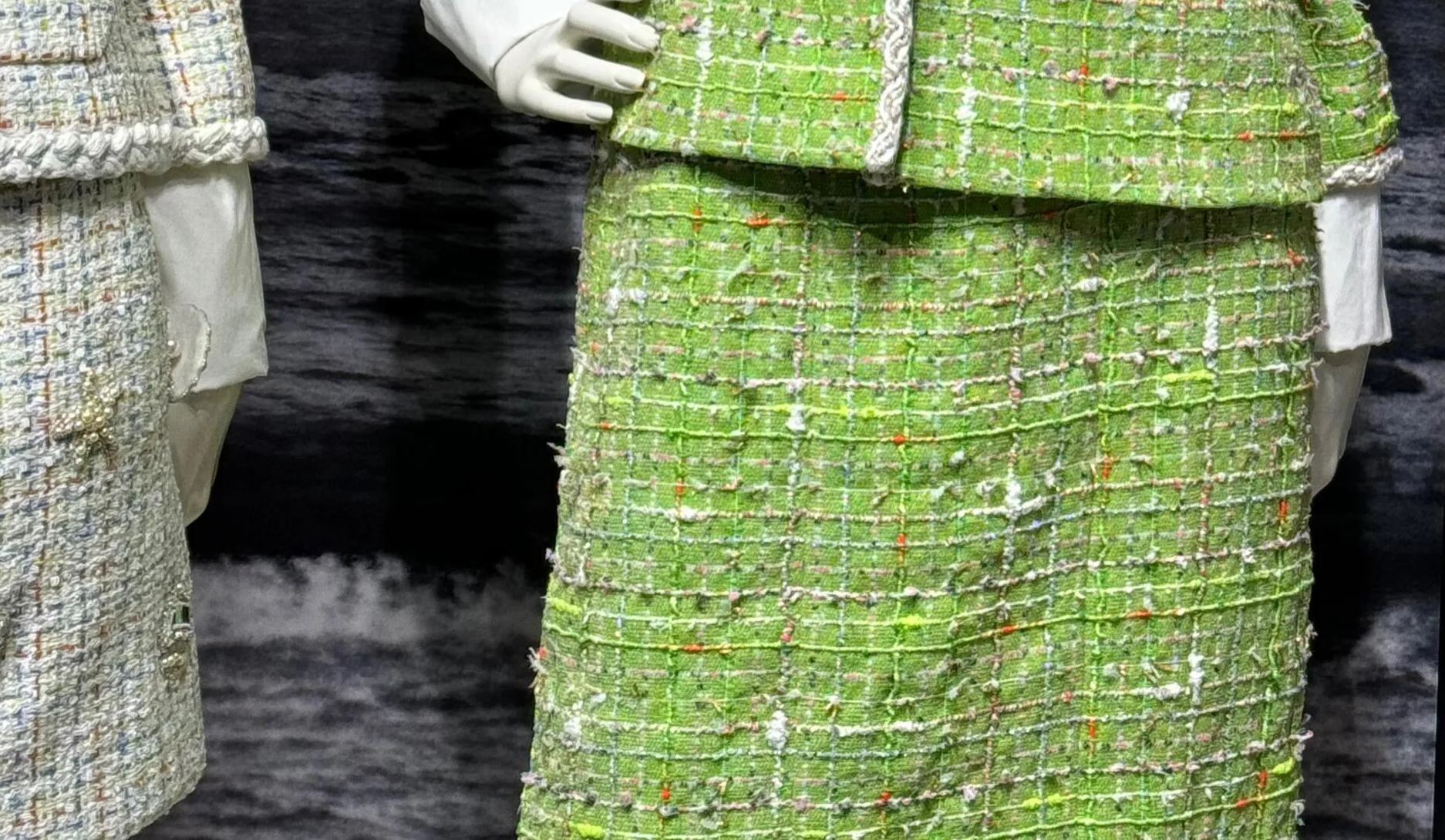 CHNELL Green Half Skirt