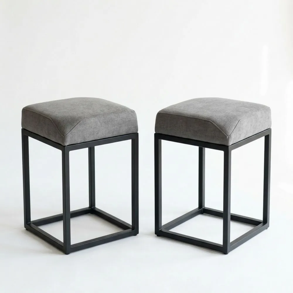 Zwei Hocker Set 40x40 cm Grau Stahlrahmen Textilpolster