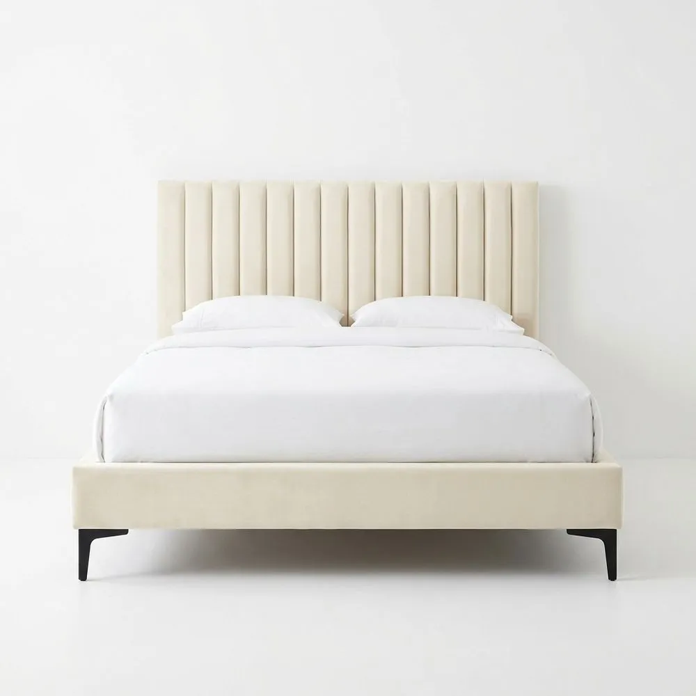 Beiges Samt-Polsterbett mit Stahlbeinen 200x160 (Länge x Breite) cm