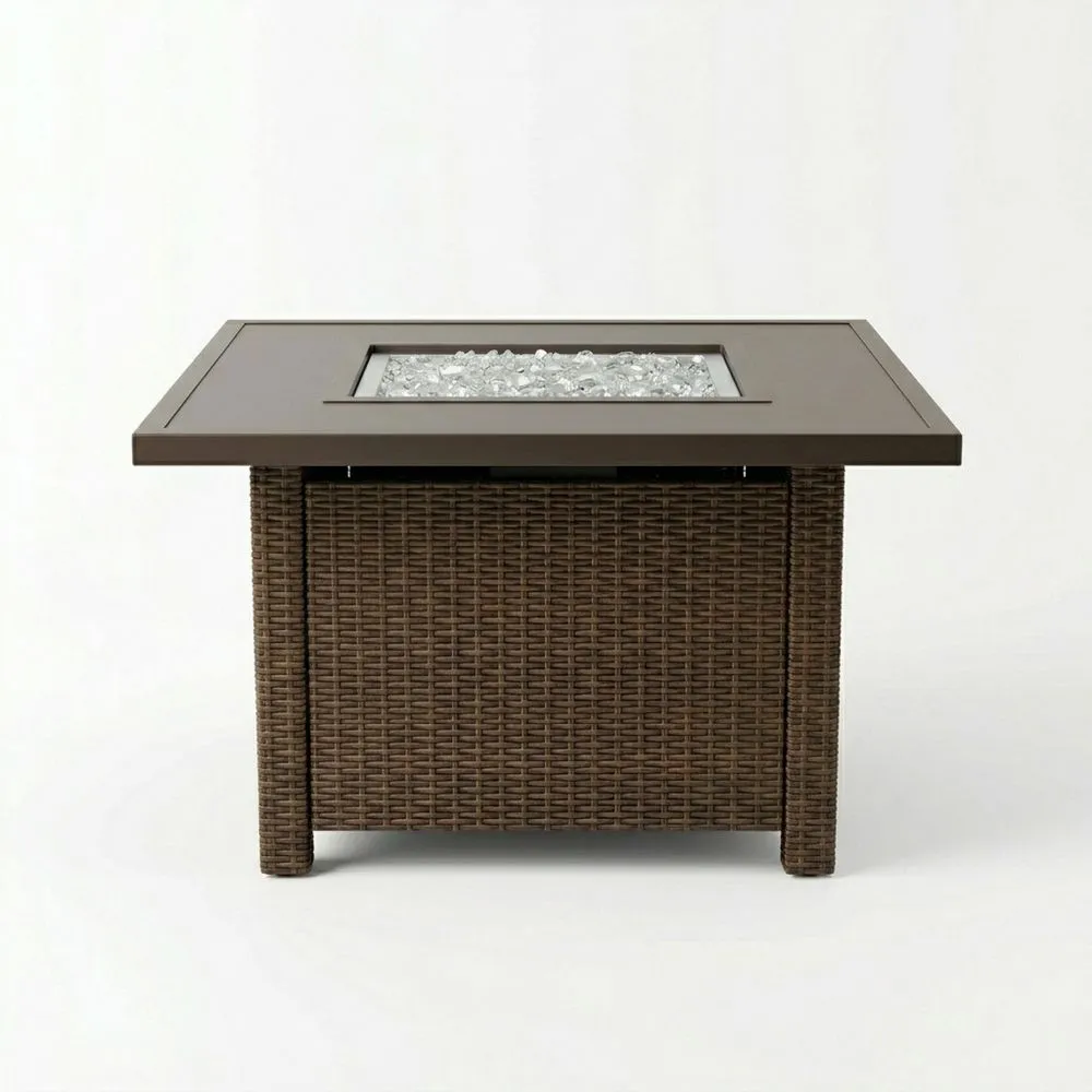 Tavolo da Fuoco Esterno in Rattan con Piano in Acciaio Verniciato e Vetro Temperato ML9185057