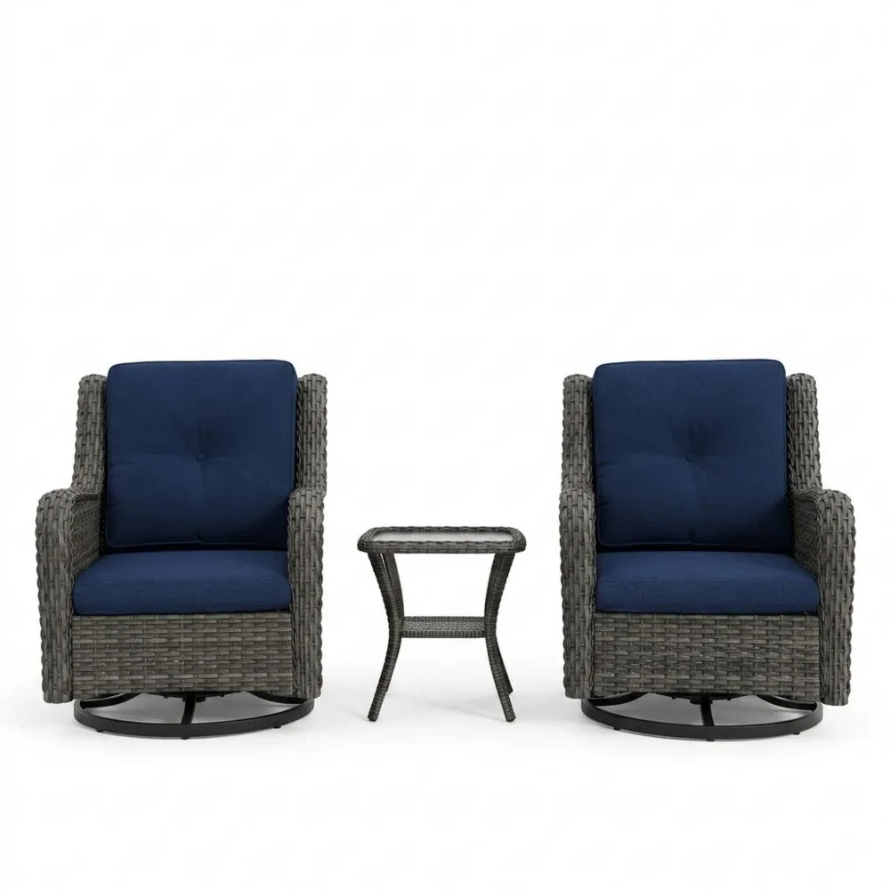 Poltrona grigia con struttura in acciaio e set di cuscini blu.