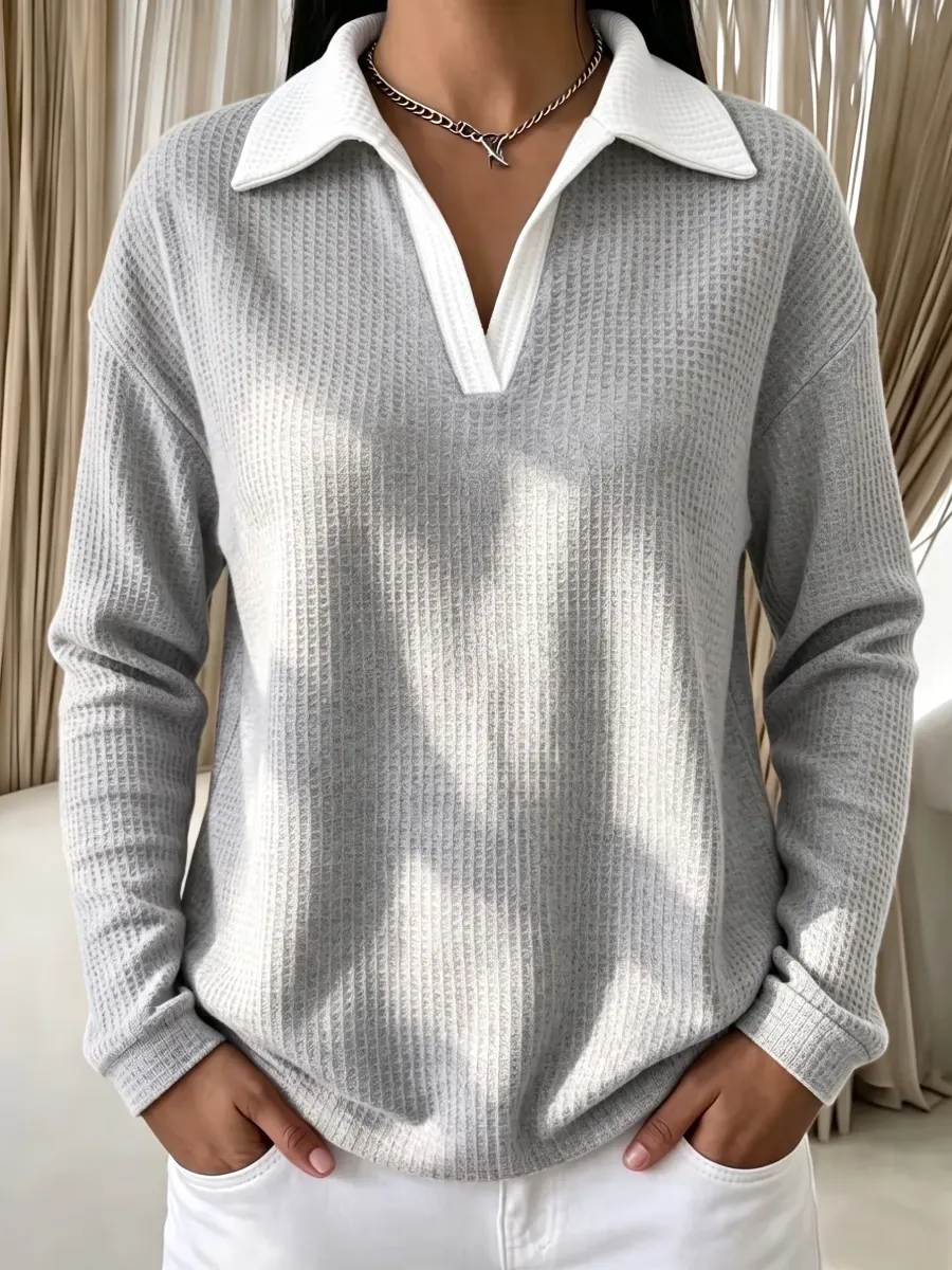 Women's waffle-texture pullover with contrast collar and long sleeves