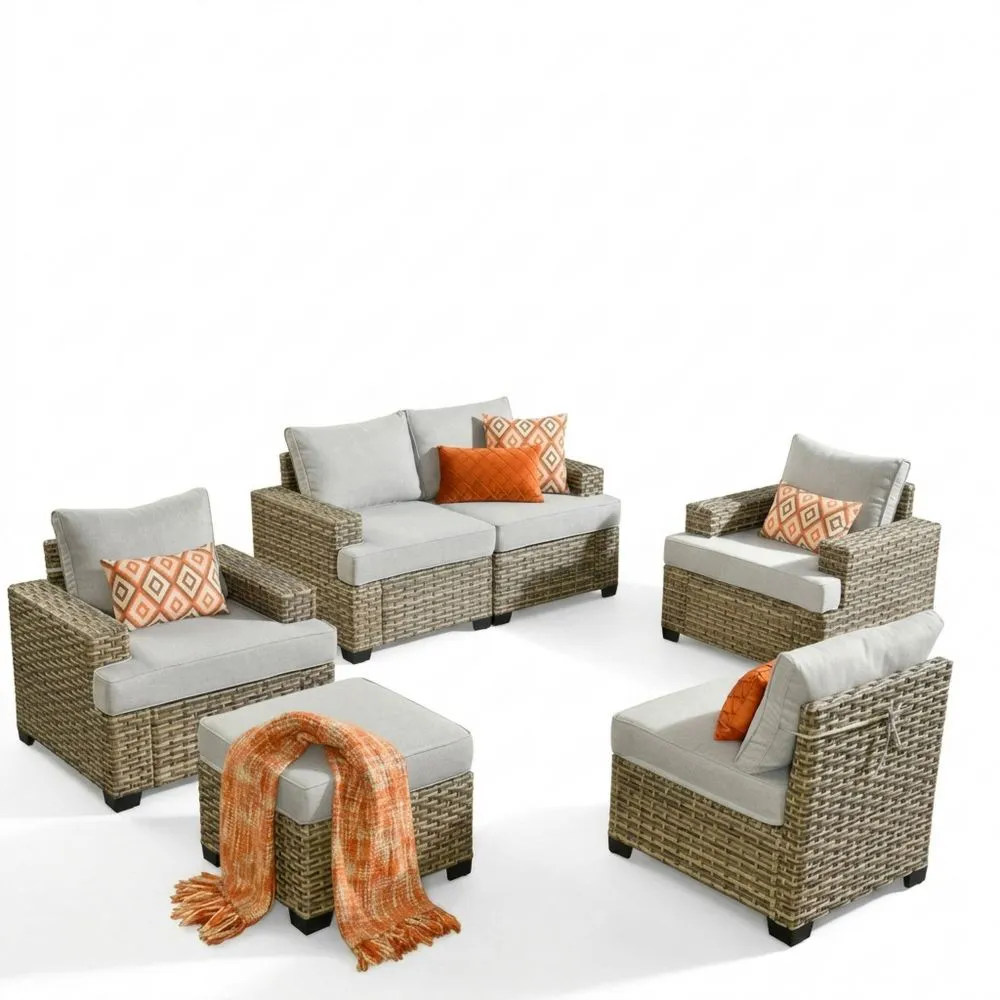 Set di divani in rattan da esterno con cuscini grigi