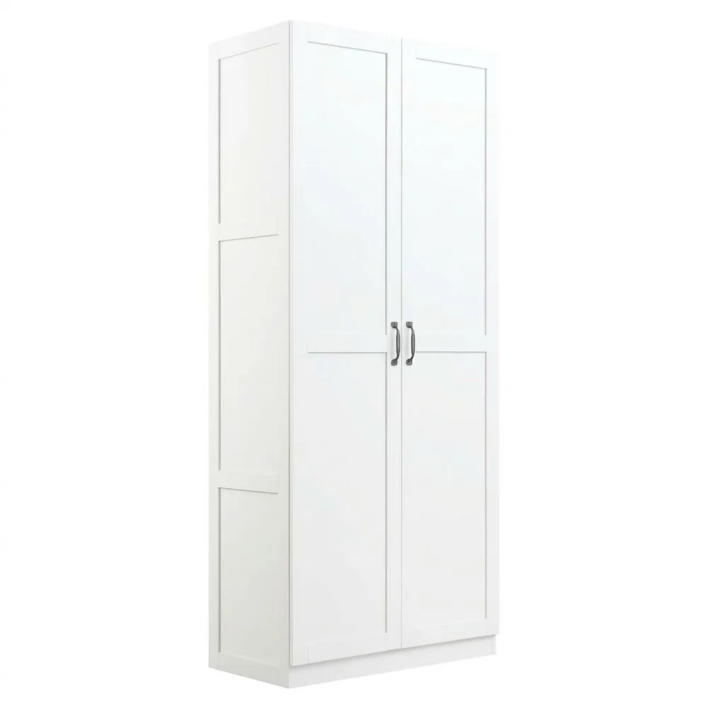 Kleiderschrank aus weißer Eiche