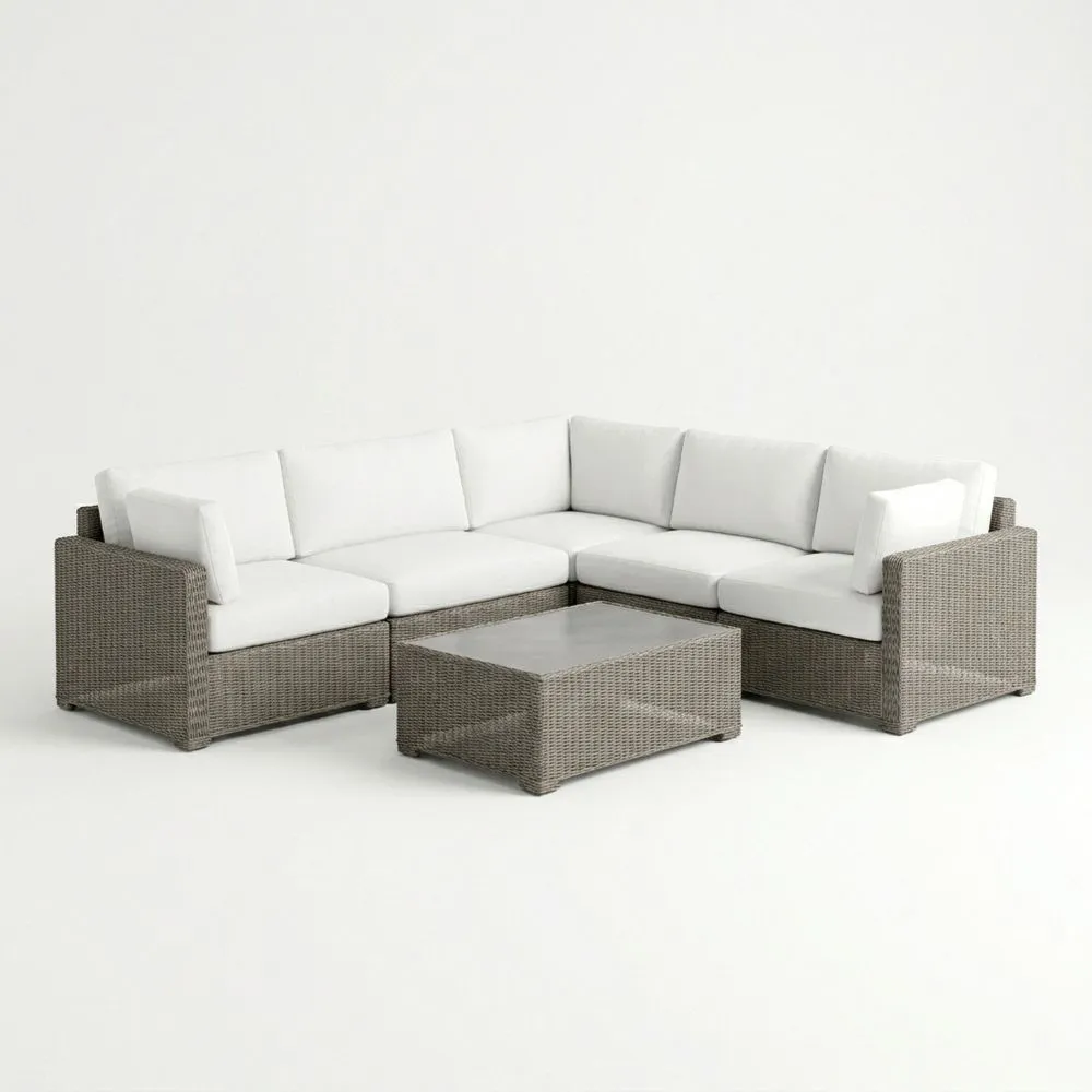 Set Divano Angolare da Esterno in Rattan con Cuscini Bianchi