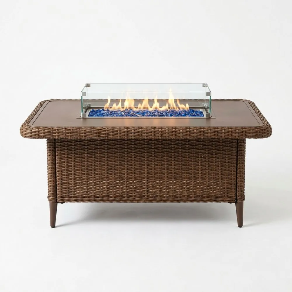 Tavolo da giardino con camino in rattan e vetro temperato