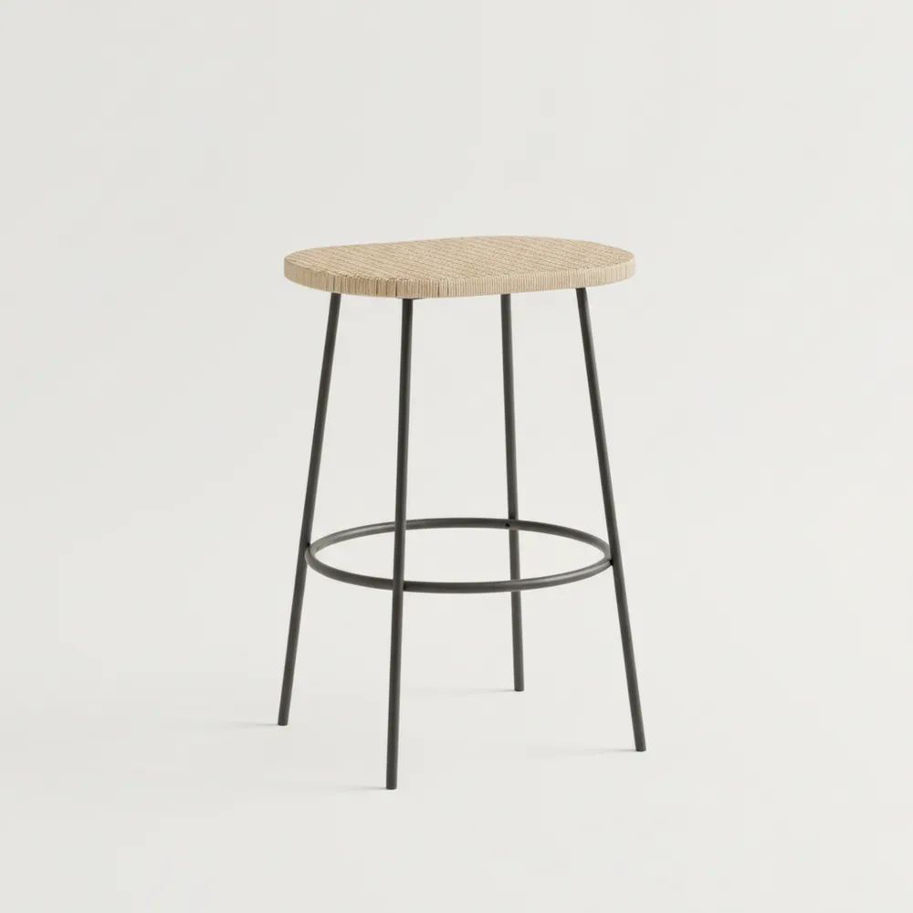 Taburete de ratán y metal 65 (largo)cm