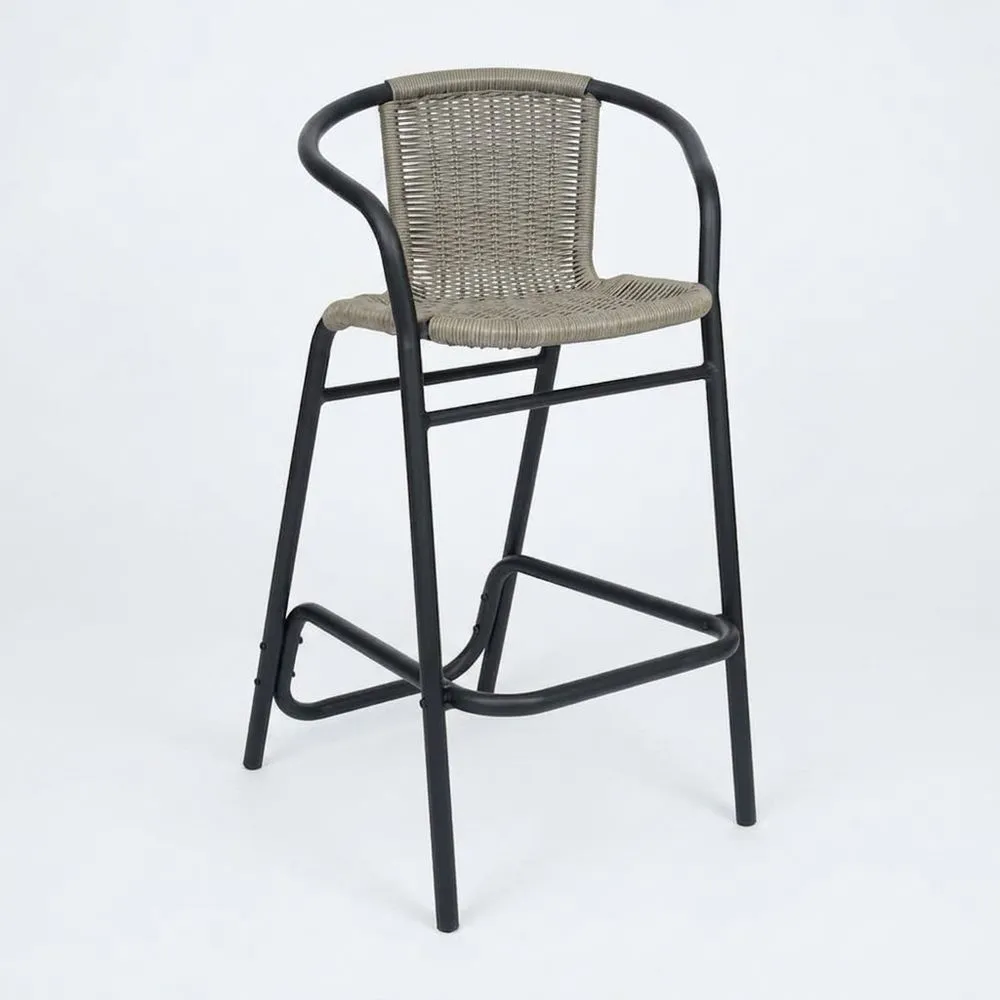 Sgabello alto beige con seduta in acciaio e corda sintetica