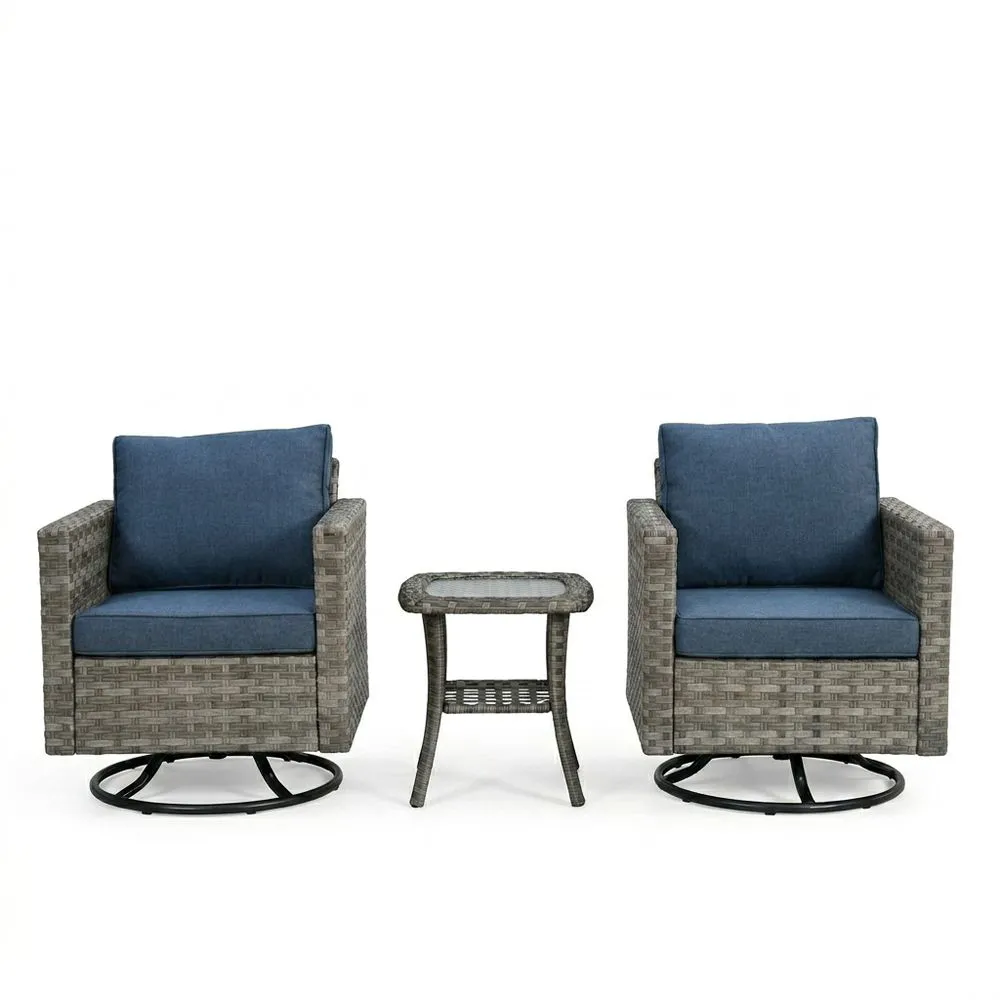 Set di Due Poltrone da Giardino Rotanti in Rattan Grigio con Cuscini Blu e Tavolino in Vetro
