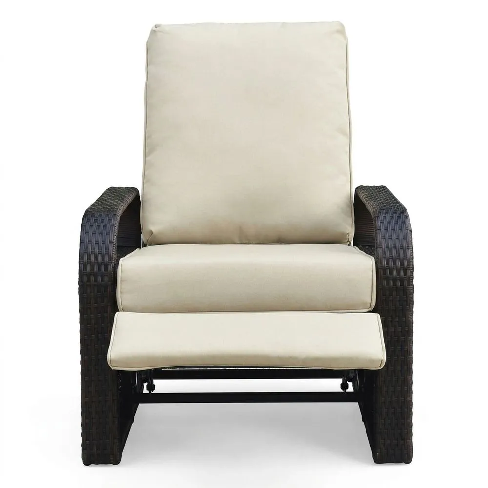 Poltrona reclinabile in rattan con cuscini