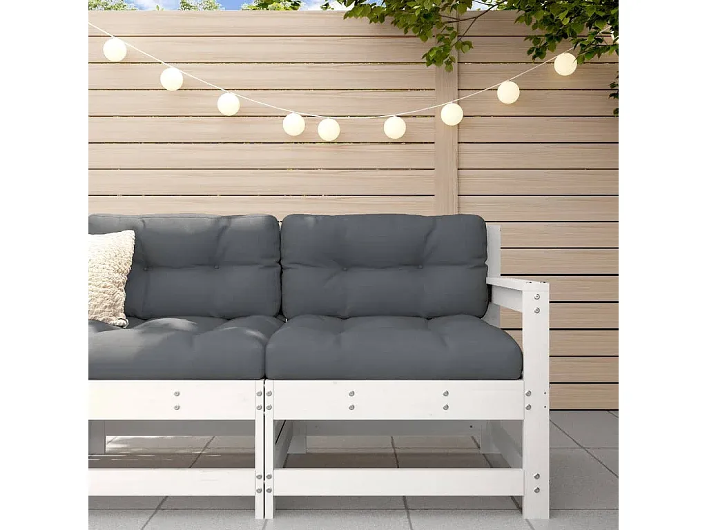 Outdoor-Ecksofa aus Massivholz in Weiß