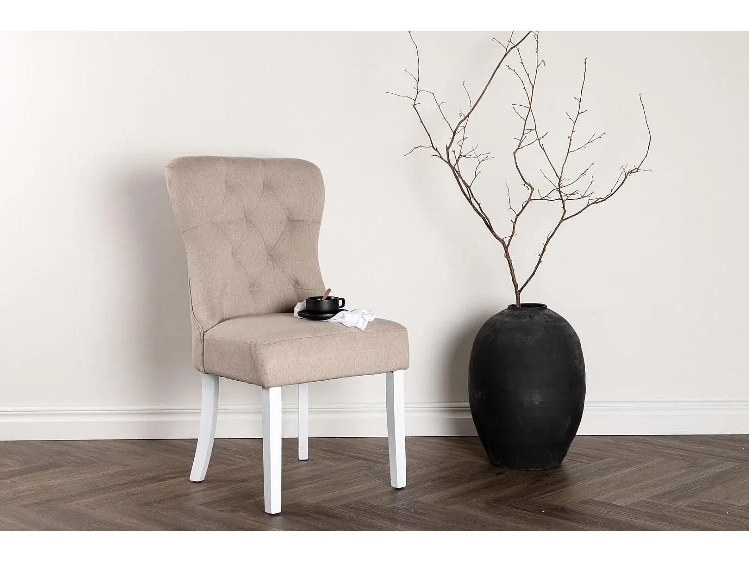 Moderner Esszimmerstuhl in Beige