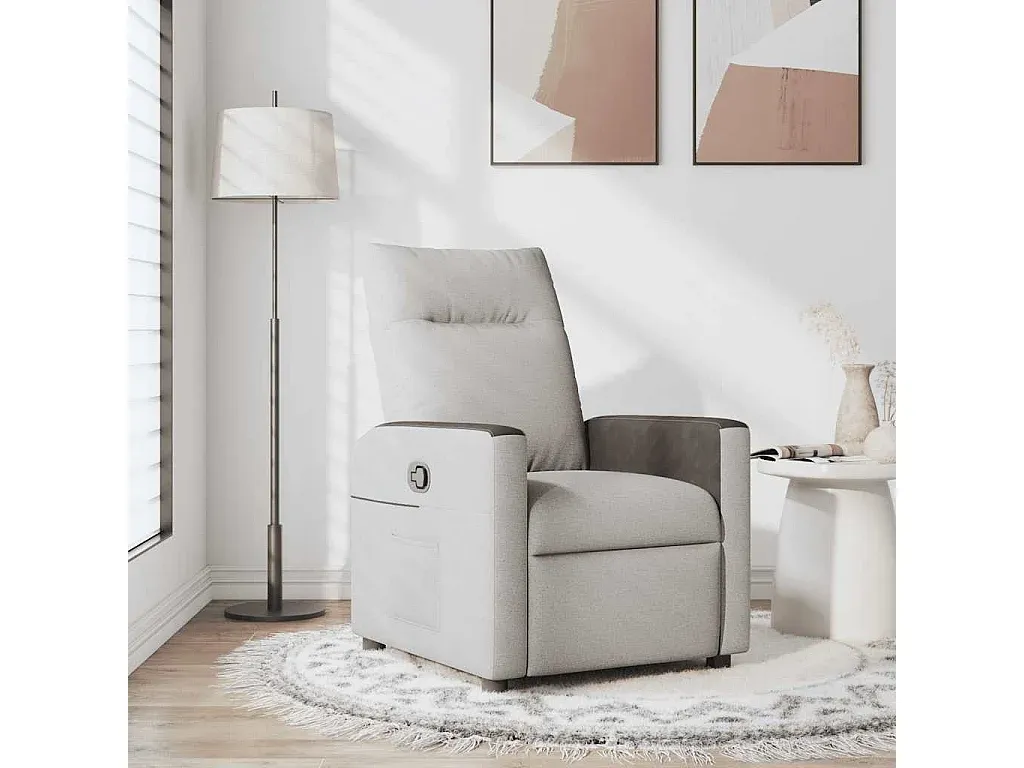 Bequemer Loungesessel für Wohnzimmer in Wolkengrau